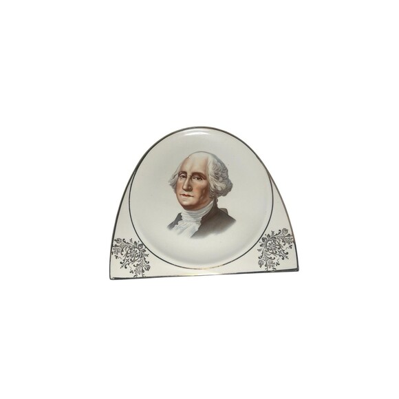 George & Martha Washington Commemorative Portrait Plates w/22 Carat Gold Accents - Picture 7 of 12